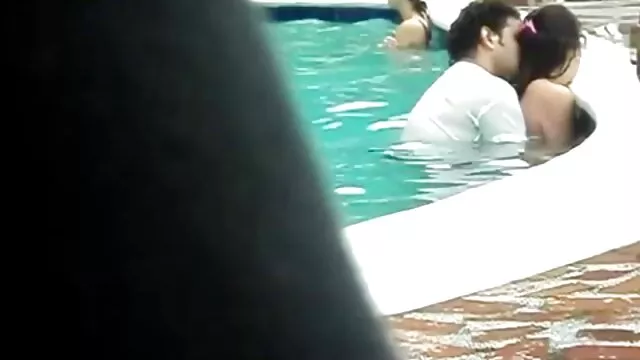 นิ้ววัยรุ่นรัสเซียที่ชวนให้หลงใหล fucks เธอ soaking ดู ค ลิบ วีดีโอ โป้ หี