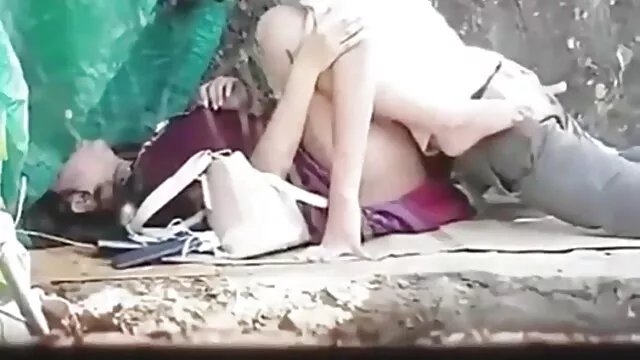 เพื่อนเป็นนิ้วร่วมเพศหีน้องสาวนอนหลับที่มีเสน่ห์ คลิป หลุด วีดีโอ คอ
