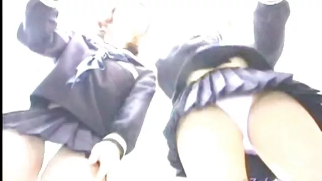 ผู้หญิงเลวไม้มะเกลือที่น่าขยะแขยง Aja Cummings พอใจพวกผิวขาวด้วย วีดีโอ เย ด BJ
